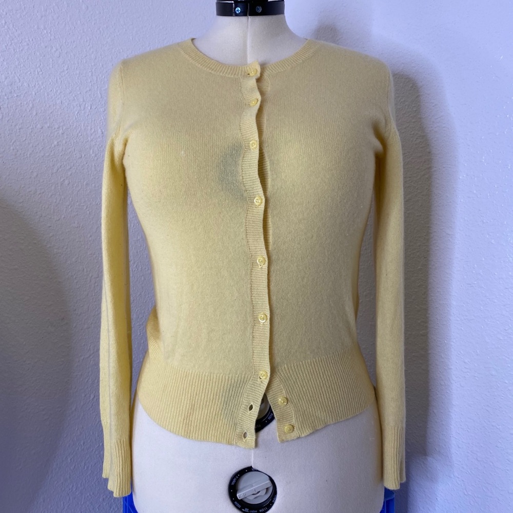CASHMERE SWEATER